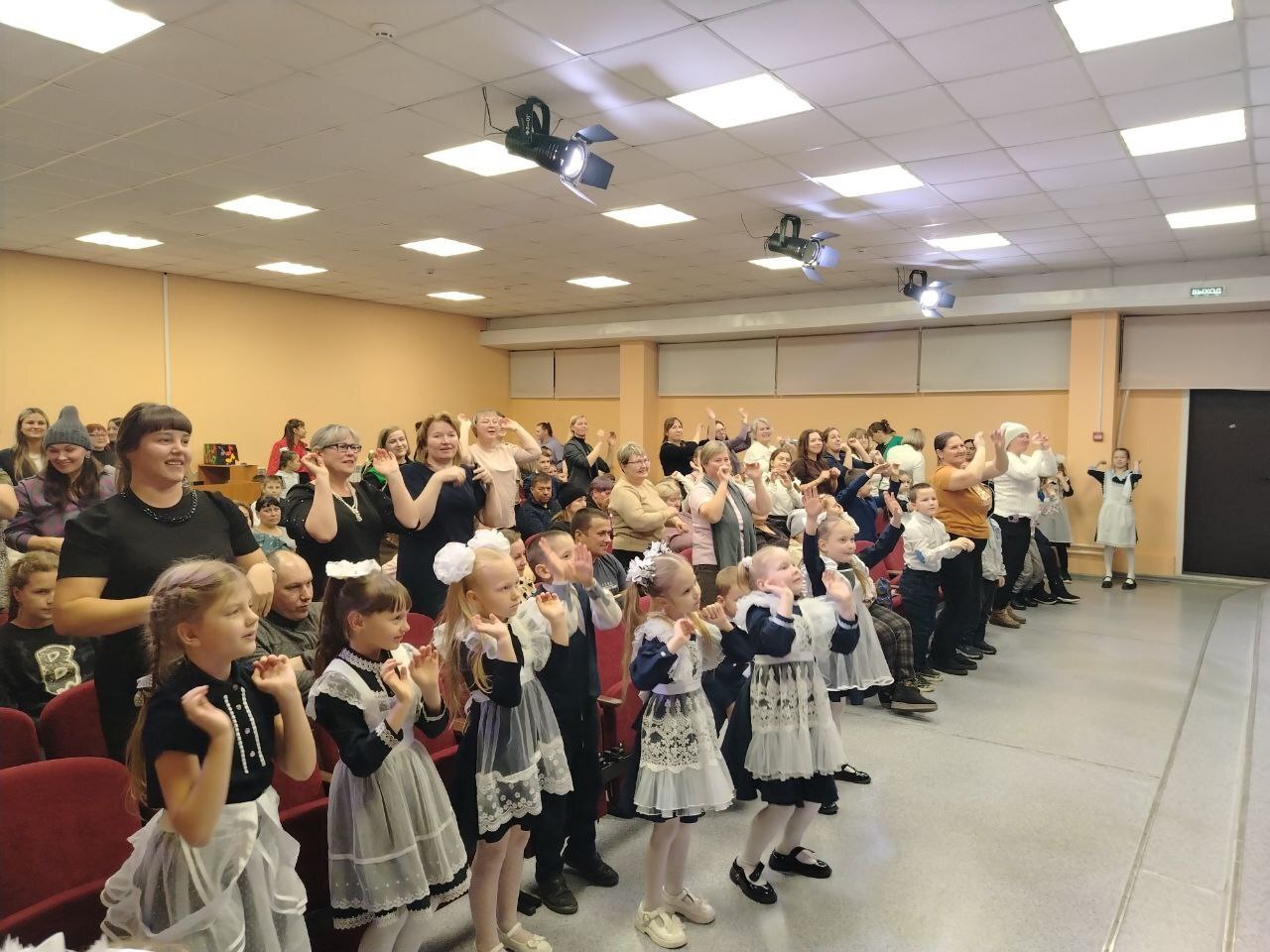 «Этот праздник, нежный самый»: мы поздравили наших мам!.